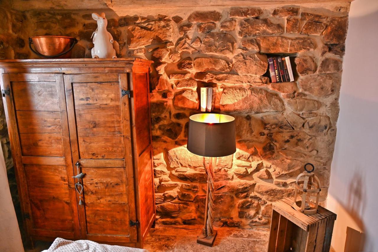 La Chambre Du Pigeonnier Braux  ภายนอก รูปภาพ